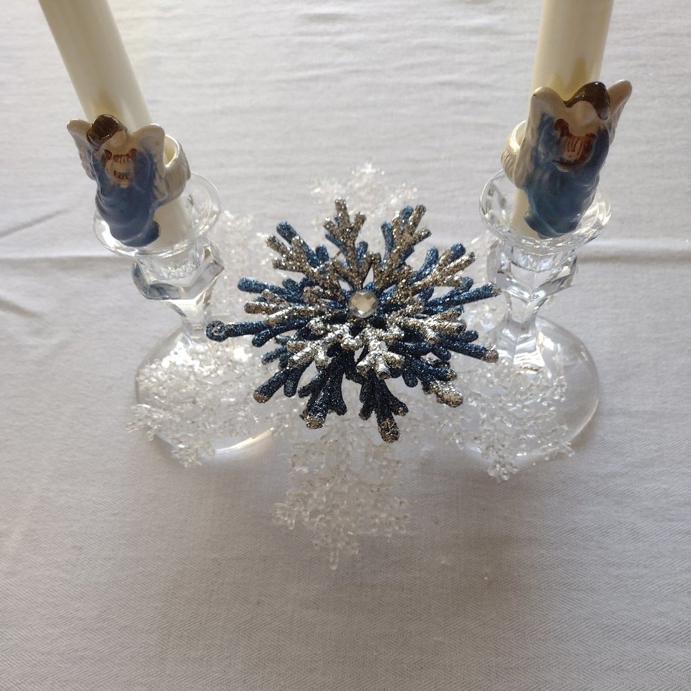 Two Vintage Avon angel candle huggers, 2 new pearlized candles & 2 glass holders